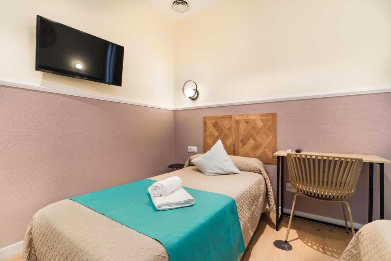 Hostal Evoke Мадрид Екстер'єр фото